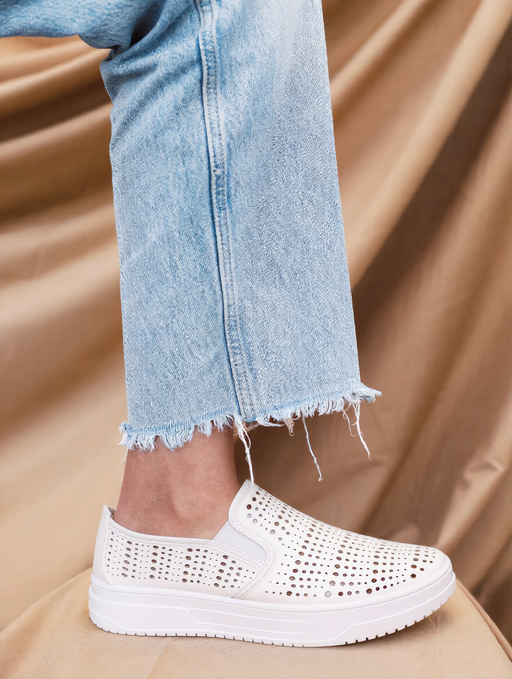 The Breeze Loafer - White
